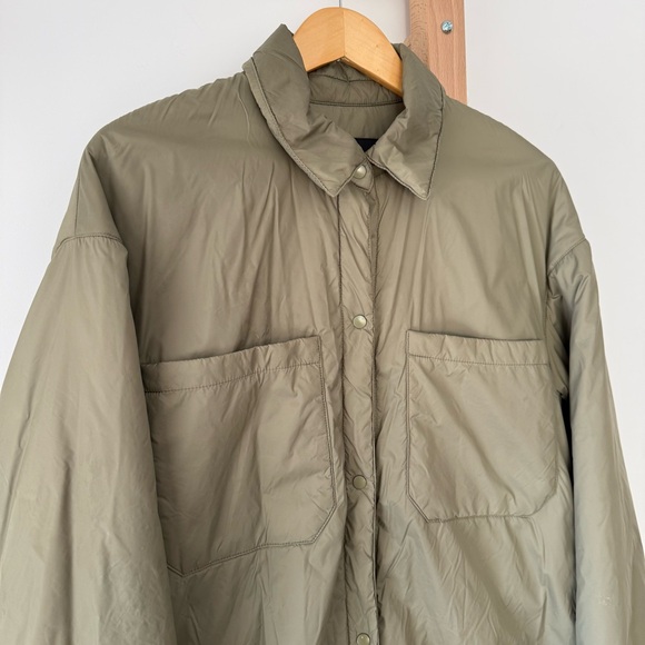 Water resistant Shacket - Picture 3 of 5